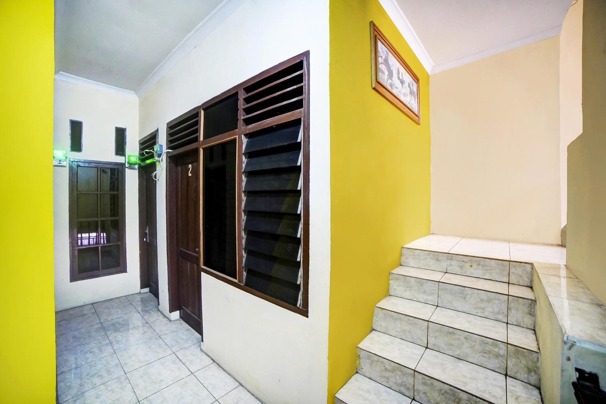 מדאן Oyo 91199 Felicia Homestay מראה חיצוני תמונה